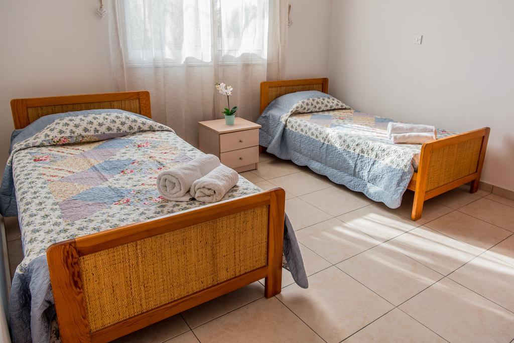 Diana Apartment Paphos Exterior photo